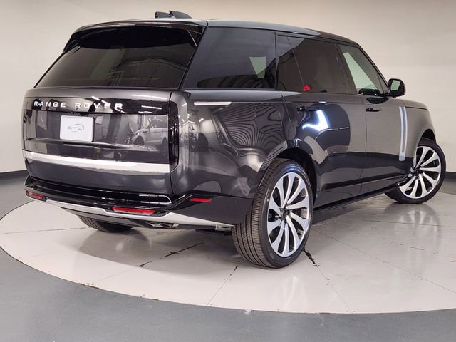 New 2026 Land Rover Range Rover Long Wheelbase Autobiography video 2