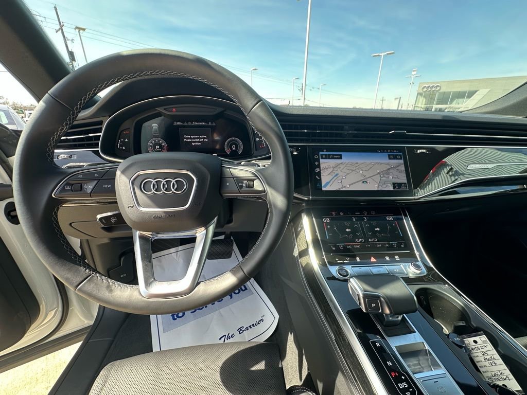 Certified 2025 Audi Q8 Prestige image 15