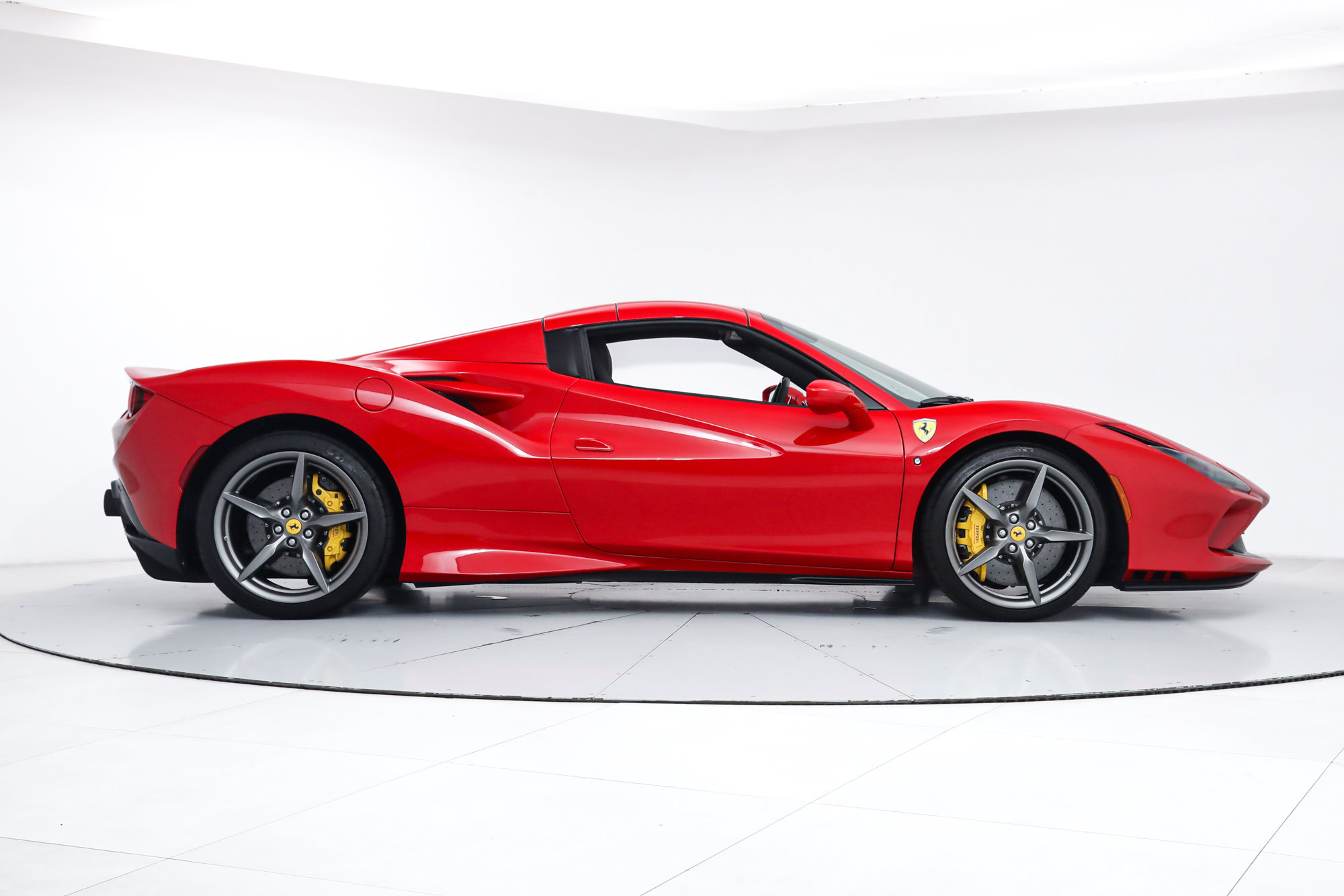 Certified 2023 Ferrari F8 Tributo RWD image 10