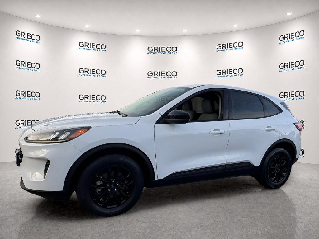 Used 2020 Ford Escape SE Sport AWD/4WD image 2