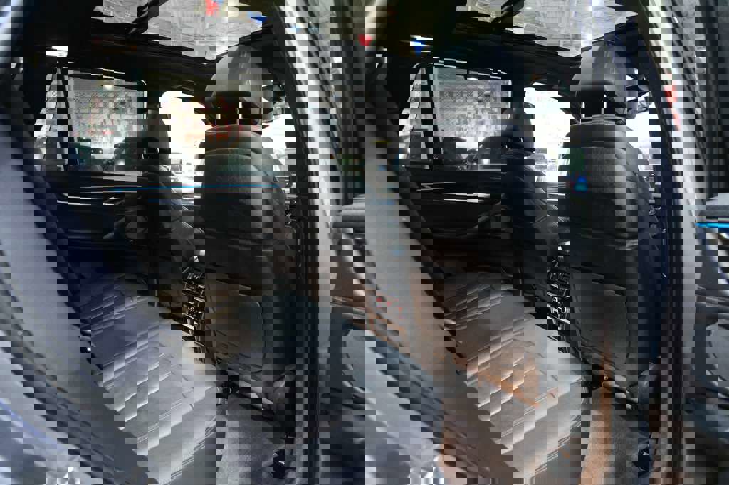 Used 2018 BMW X5 xDrive50i image 23