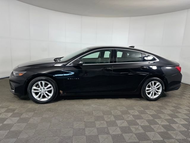 Used 2017 Chevrolet Malibu LT w/ Leather Package image 6