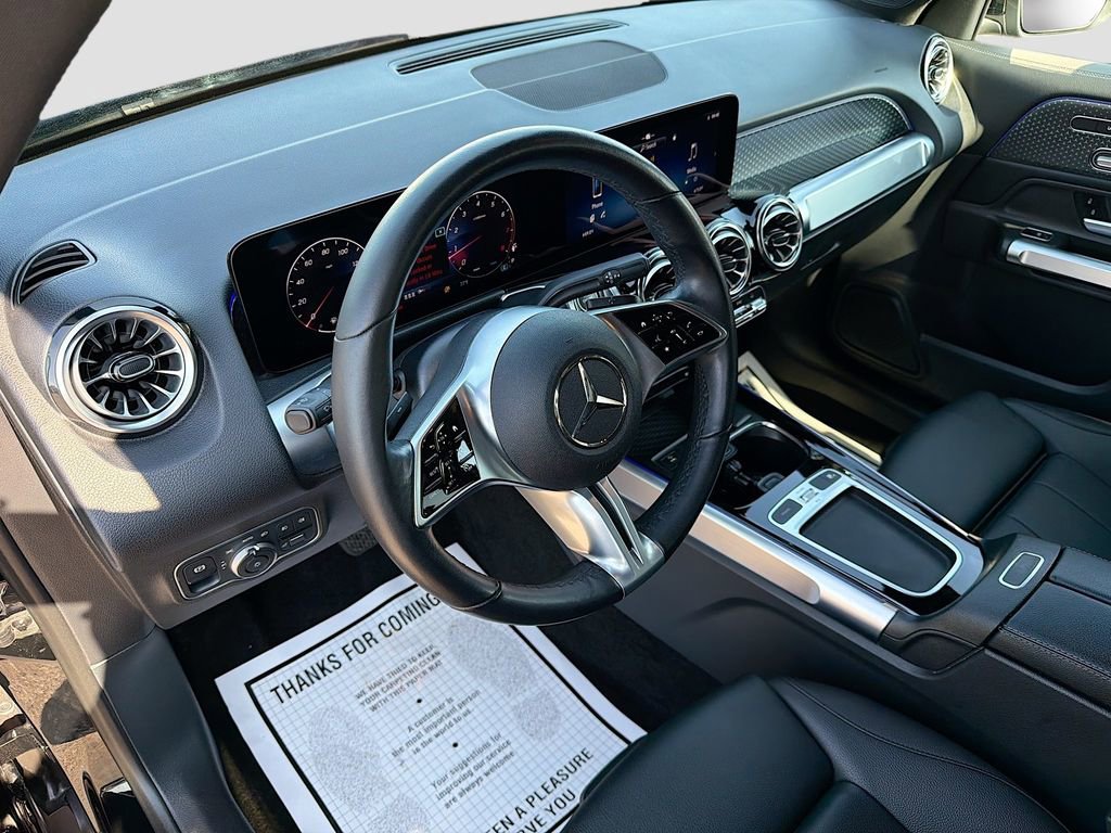Used 2024 Mercedes-Benz GLB 250 image 25