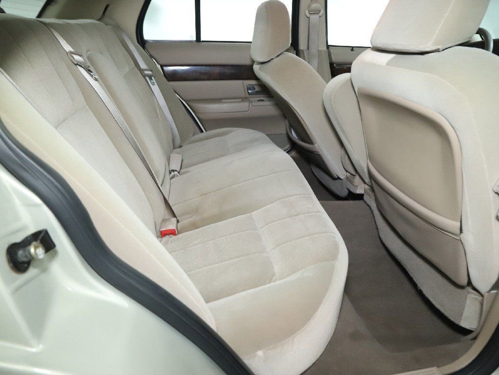 Used 2005 Mercury Grand Marquis GS image 28