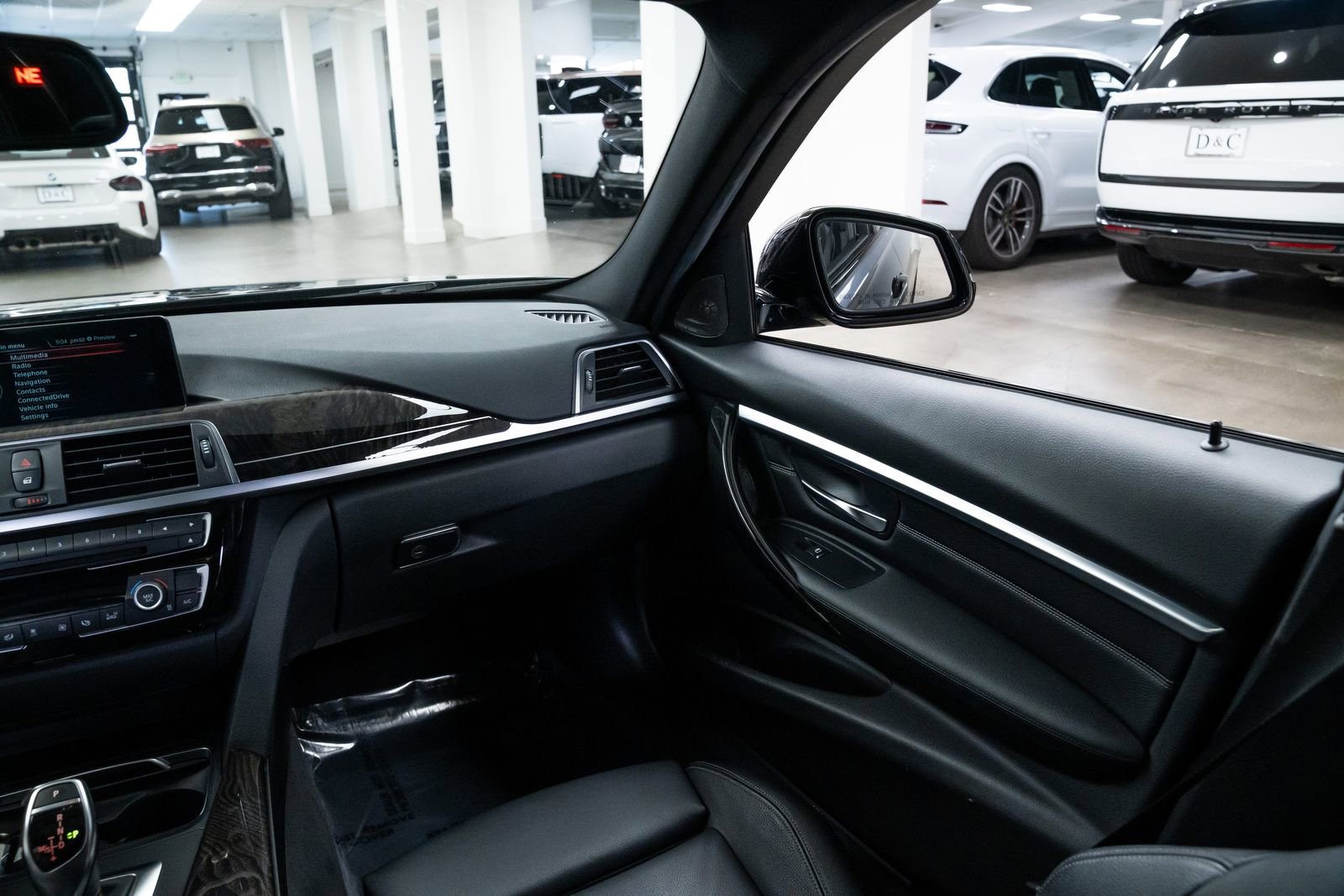 Used 2016 BMW 340i xDrive Sedan w/ Technology Package image 11