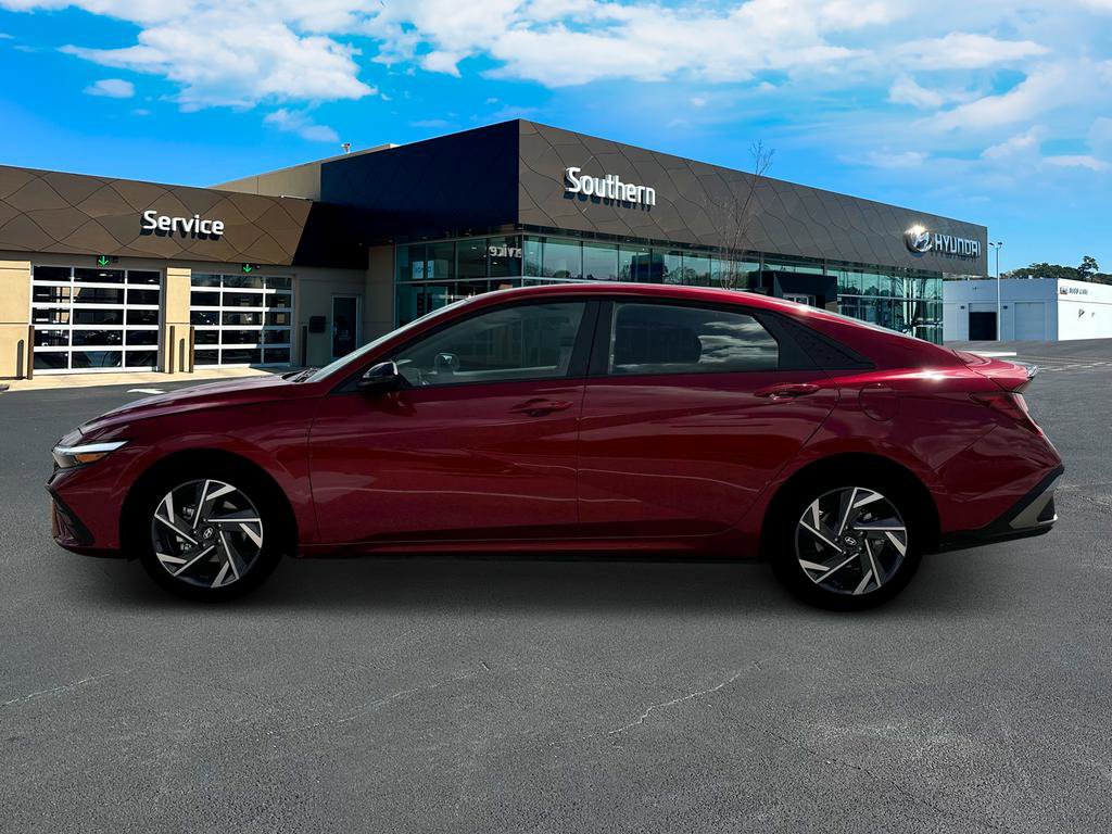 New 2025 Hyundai Elantra Sport image 3