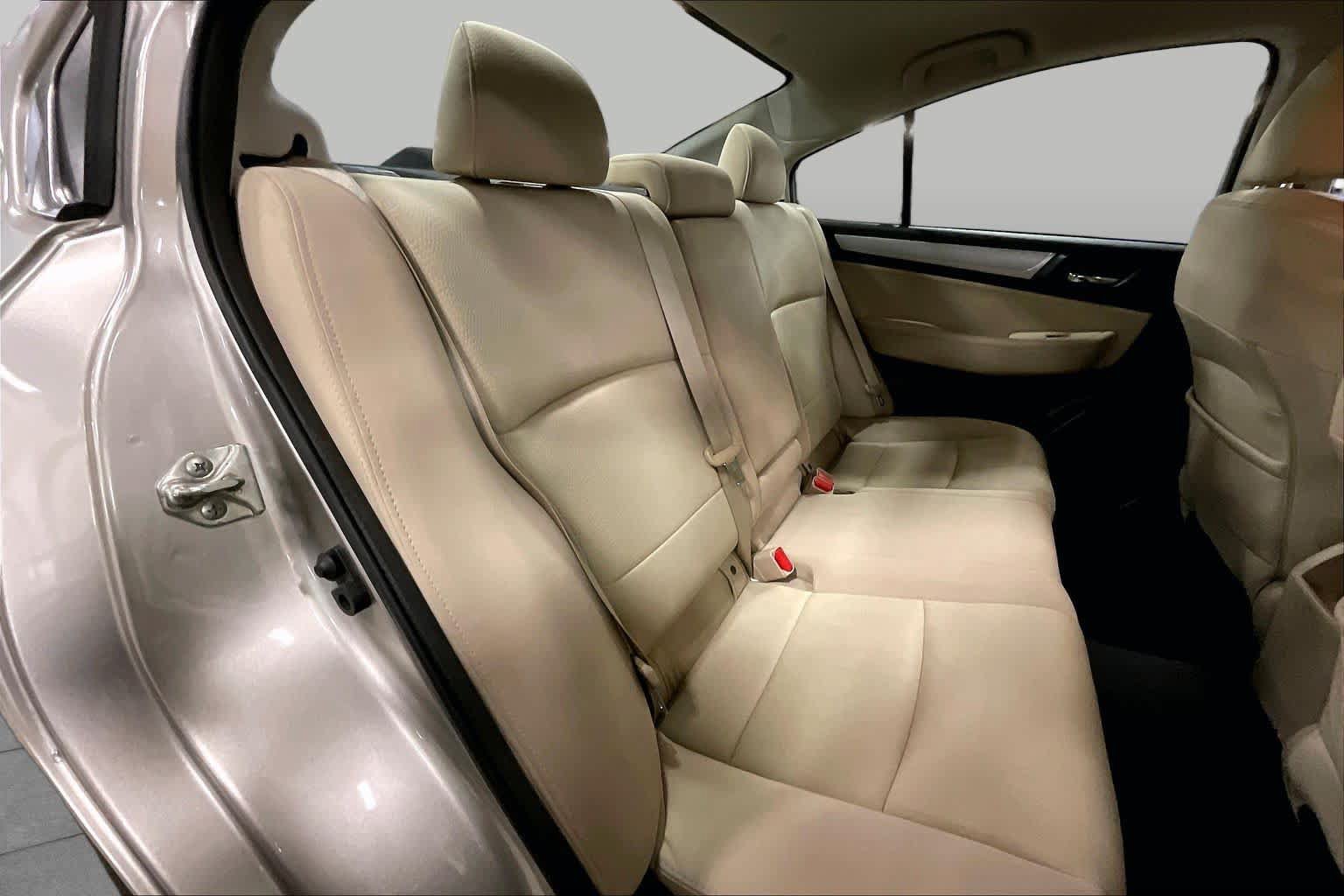 Used 2016 Subaru Legacy 2.5i Premium AWD/4WD image 20