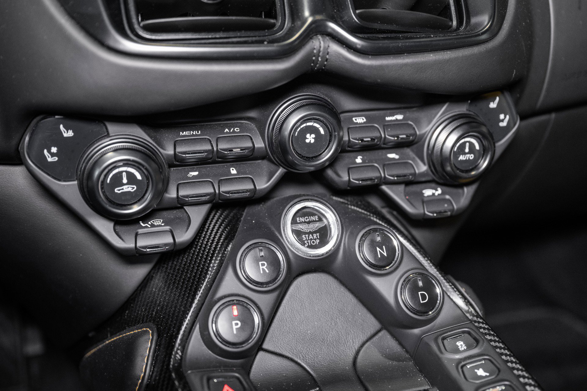 Used 2019 Aston Martin V8 Vantage image 28