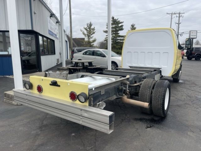 Used 2021 Ford E-450 and Econoline 450 Super Duty RWD image 7