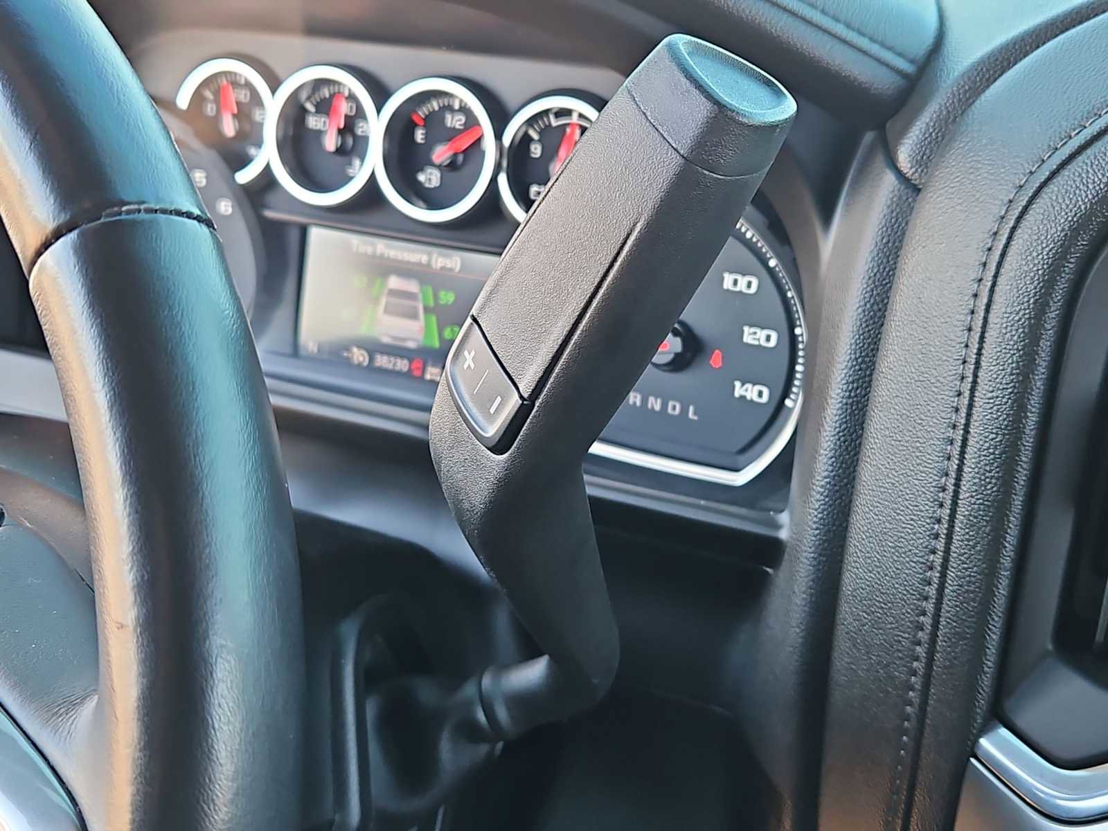 Used 2023 Chevrolet Silverado 2500 LTZ w/ LTZ Convenience Package image 31