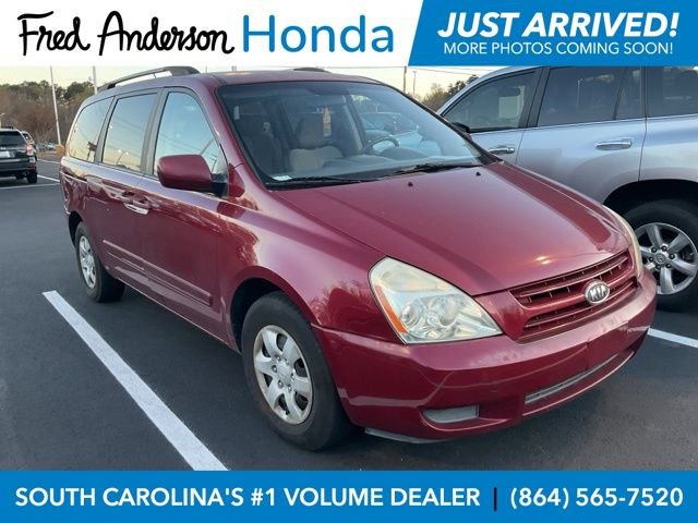 Used 2010 Kia Sedona LX image 1