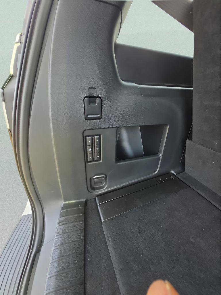 Used 2020 Ford Expedition King Ranch w/ Cargo Package RWD image 15