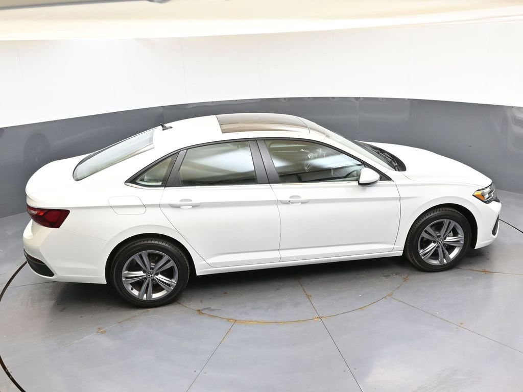 Used 2023 Volkswagen Jetta SE w/ Panoramic Sunroof Package FWD image 41