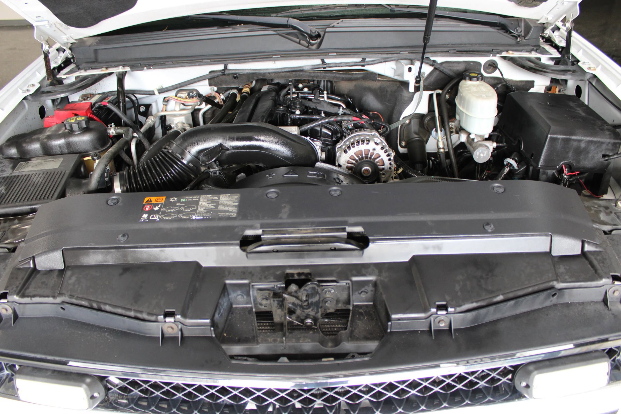 Used 2011 Chevrolet Suburban 2500 RWD image 30