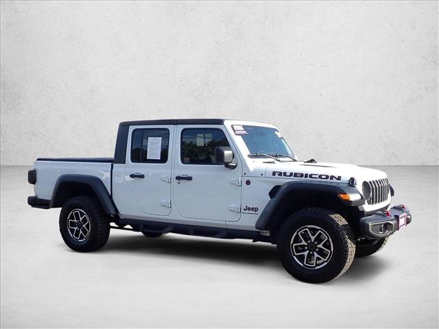 Used 2024 Jeep Gladiator Rubicon w/ Technology Group AWD/4WD image 6