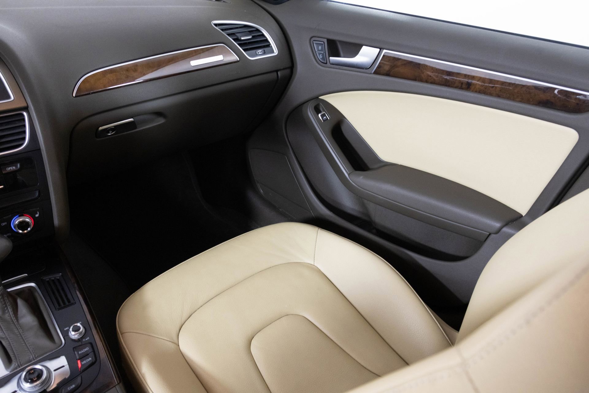 Used 2014 Audi A4 2.0T Premium Plus image 32