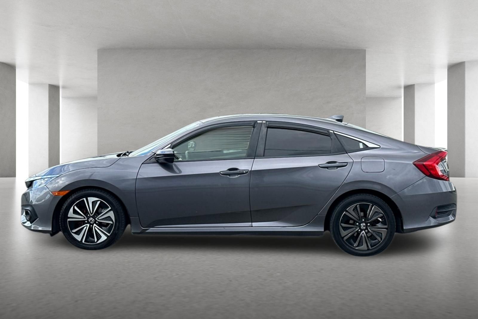 Used 2018 Honda Civic EX-T image 7
