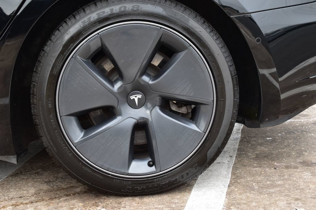 Used 2021 Tesla Model 3 Standard Range Plus RWD image 11