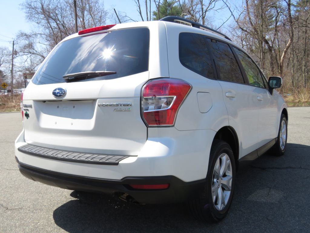 Used 2015 Subaru Forester 2.5i Premium w/ All-Weather Package AWD/4WD image 5
