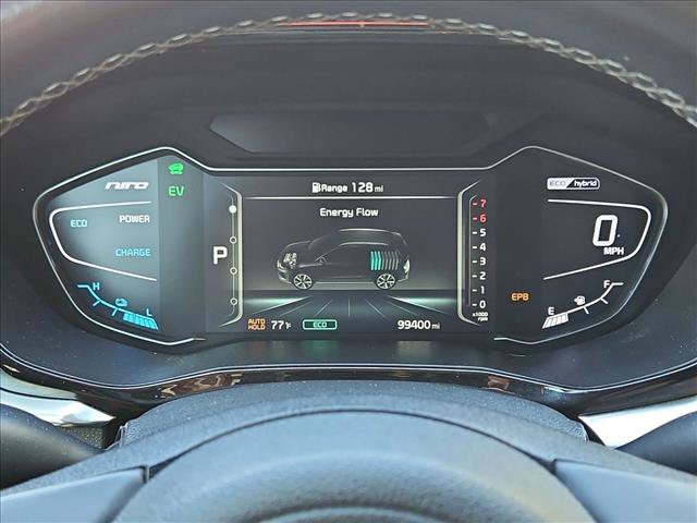 Used 2022 Kia Niro Touring Special Edition FWD image 11