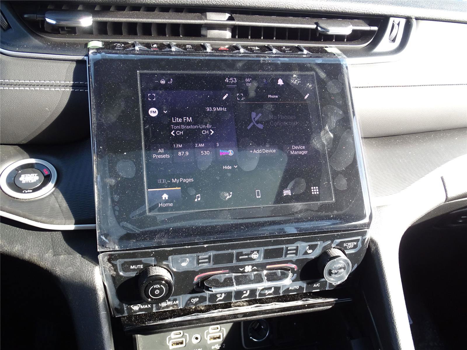 Used 2025 Jeep Grand Cherokee L Altitude image 26