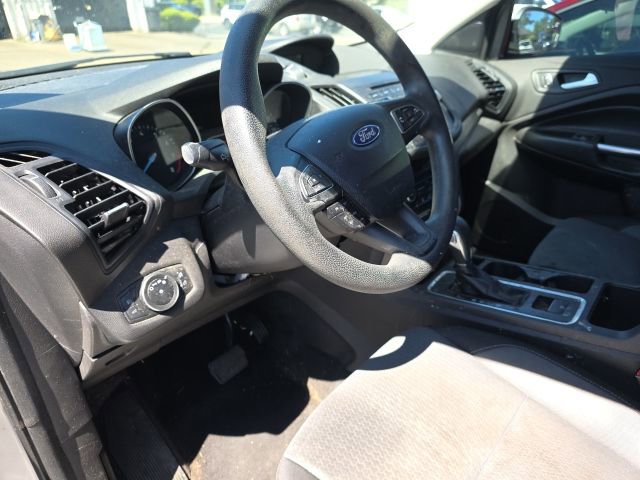 Used 2018 Ford Escape SE FWD image 9