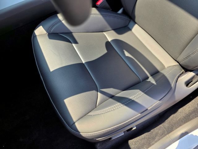 Used 2026 Tesla Model Y AWD image 31