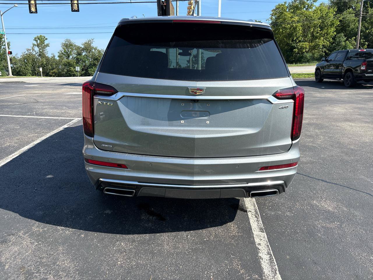 Used 2024 Cadillac XT6 Premium Luxury w/ LPO, Floor Liner Package AWD/4WD image 6
