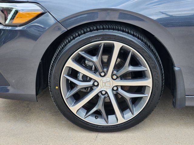 Used 2022 Honda Civic Touring image 11