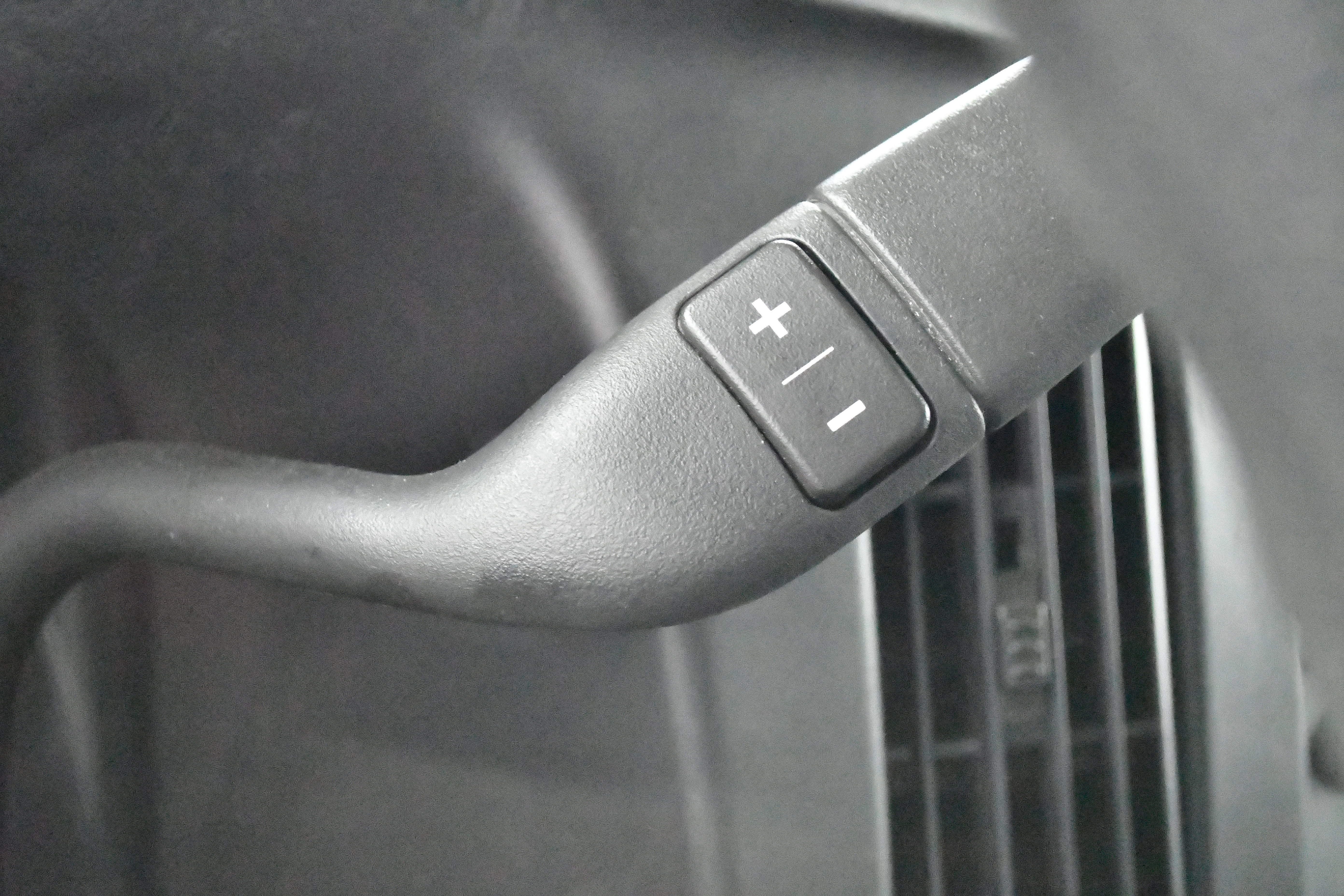 Used 2023 Chevrolet Express 3500 LS image 42