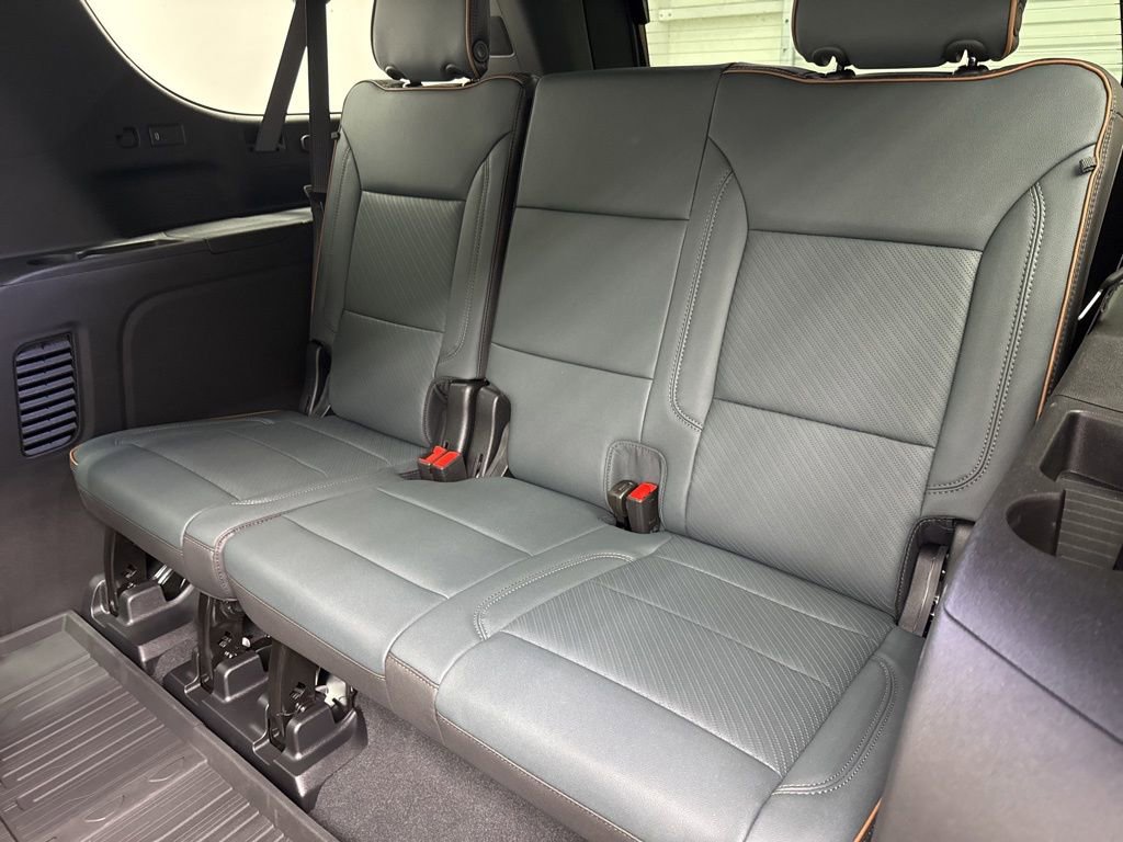 Used 2026 GMC Yukon XL AT4 w/ AT4 Premium Package AWD/4WD image 22