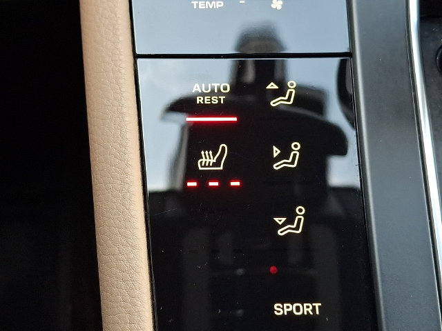 Certified 2026 Porsche Macan AWD/4WD image 27