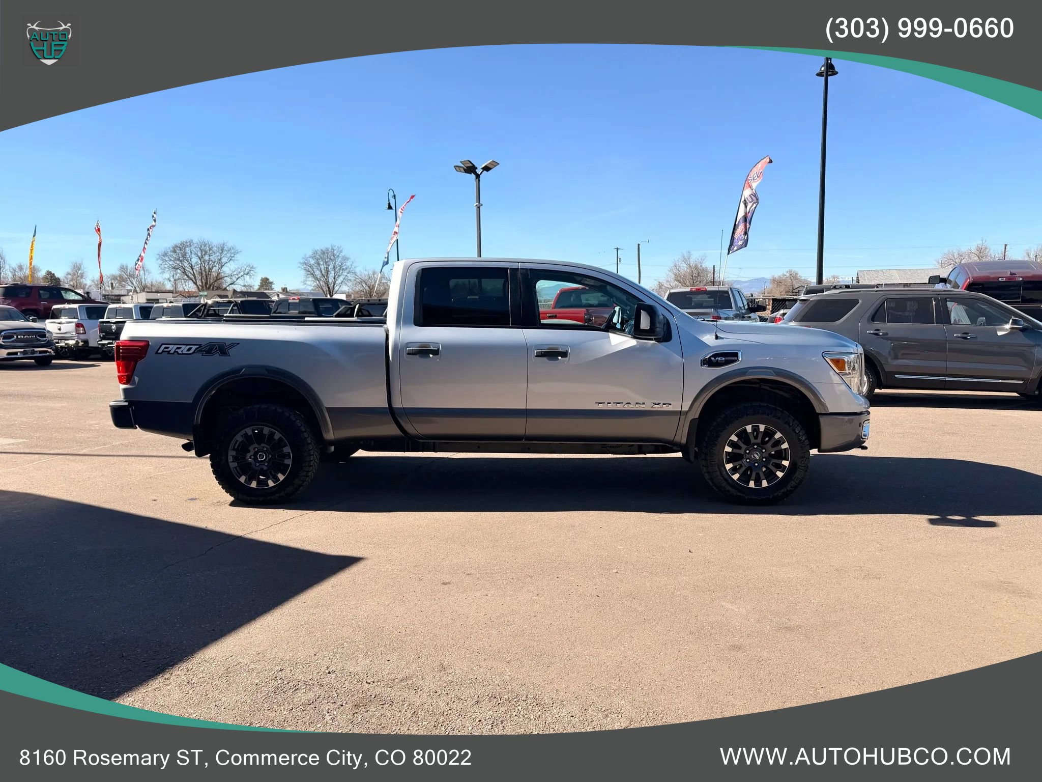 Used 2017 Nissan Titan PRO-4X AWD/4WD image 4