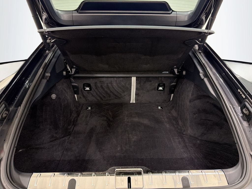 Certified 2021 Porsche Panamera image 28