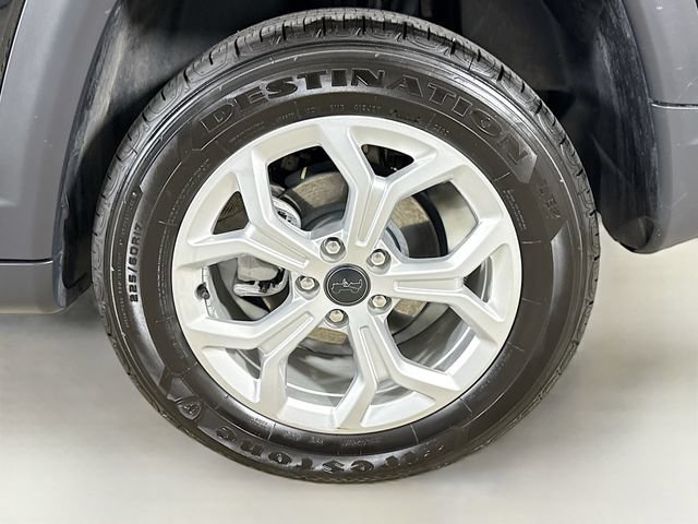 Used 2025 Jeep Compass Sport AWD/4WD image 28