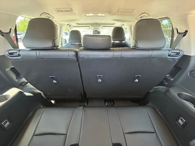 Certified 2026 Toyota Highlander XLE AWD/4WD image 18