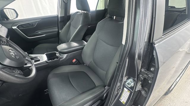 Used 2024 Toyota RAV4 LE image 10