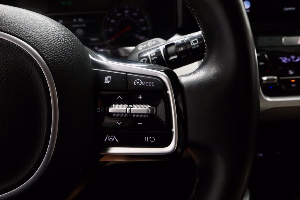 Used 2022 Kia Sorento S FWD image 29