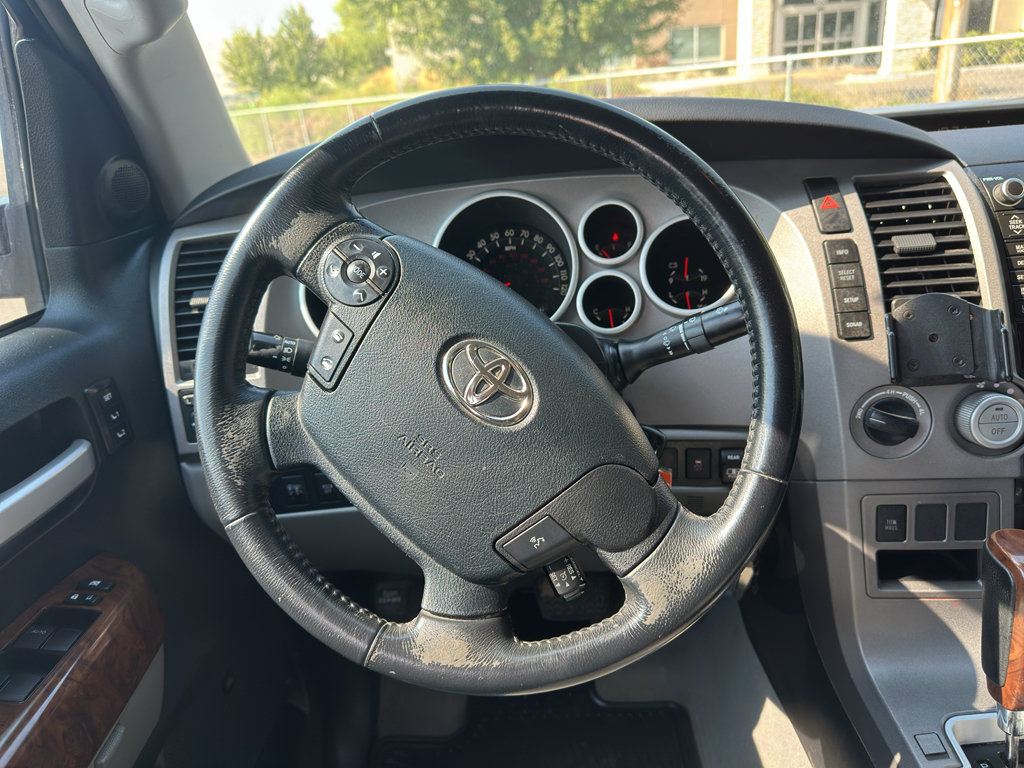 Used 2011 Toyota Tundra Limited w/ Memory Pkg AWD/4WD image 19