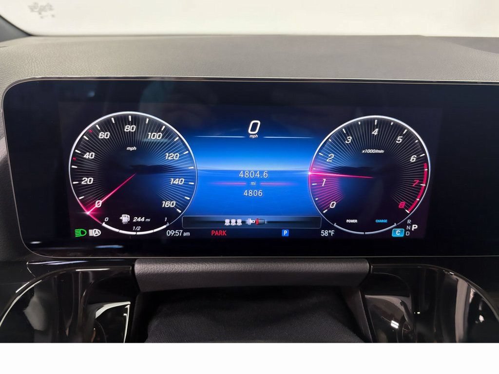 Used 2026 Mercedes-Benz GLA 250 4MATIC image 13