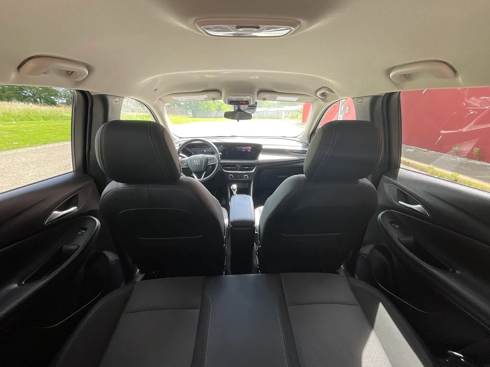 Used 2025 Buick Encore GX Preferred AWD/4WD image 18