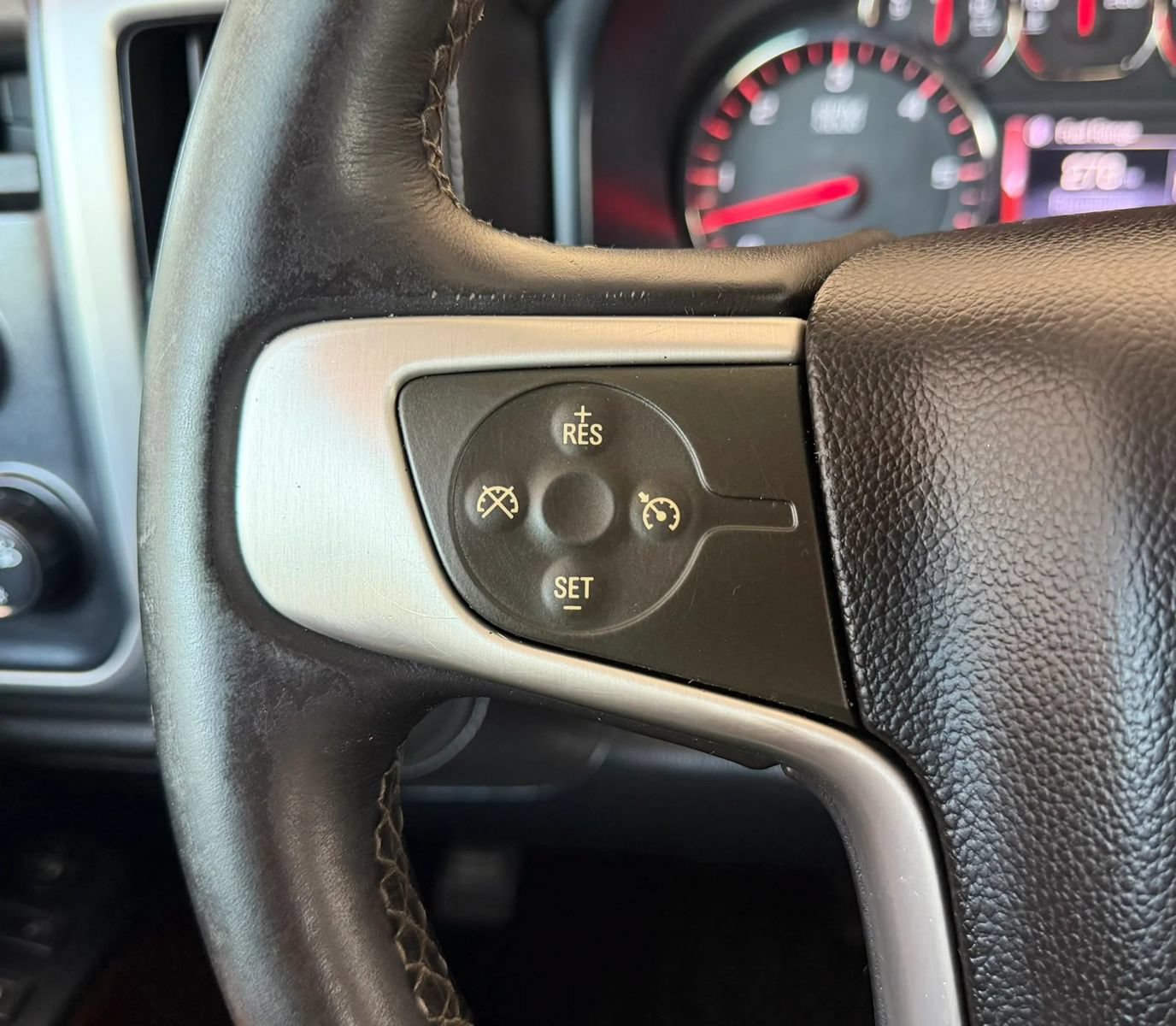 Used 2014 GMC Sierra 1500 SLE w/ SLE Value Package AWD/4WD image 21