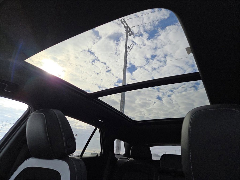 Used 2024 Chevrolet Blazer EV LT image 3