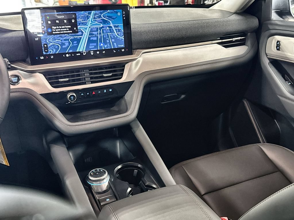 New 2026 Ford Explorer Active w/ Active Comfort Package AWD/4WD image 27