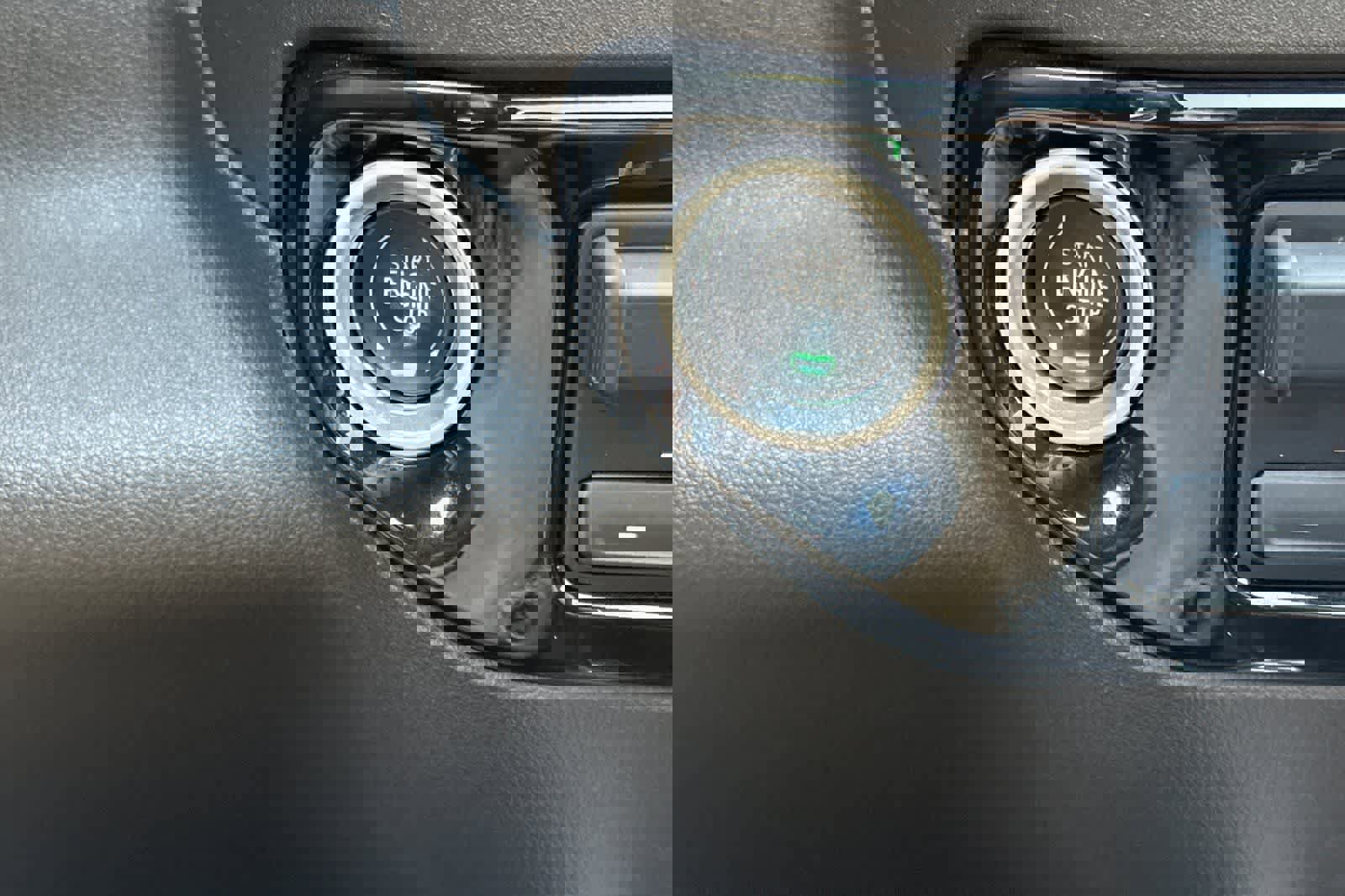 Used 2022 Chevrolet Silverado 1500 LTZ w/ LTZ Premium Package image 28