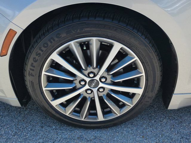 Used 2020 Lincoln MKZ FWD image 10