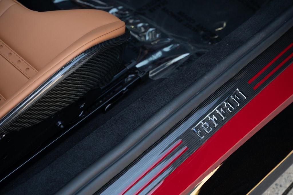 Used 2025 Ferrari 12Cilindri image 54