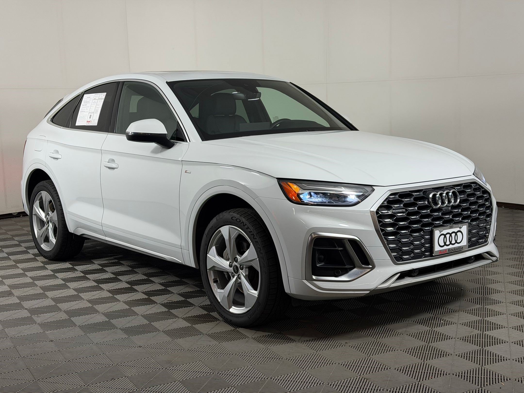 Certified 2024 Audi Q5 2.0T Premium Plus w/ Premium Plus Package AWD/4WD image 7