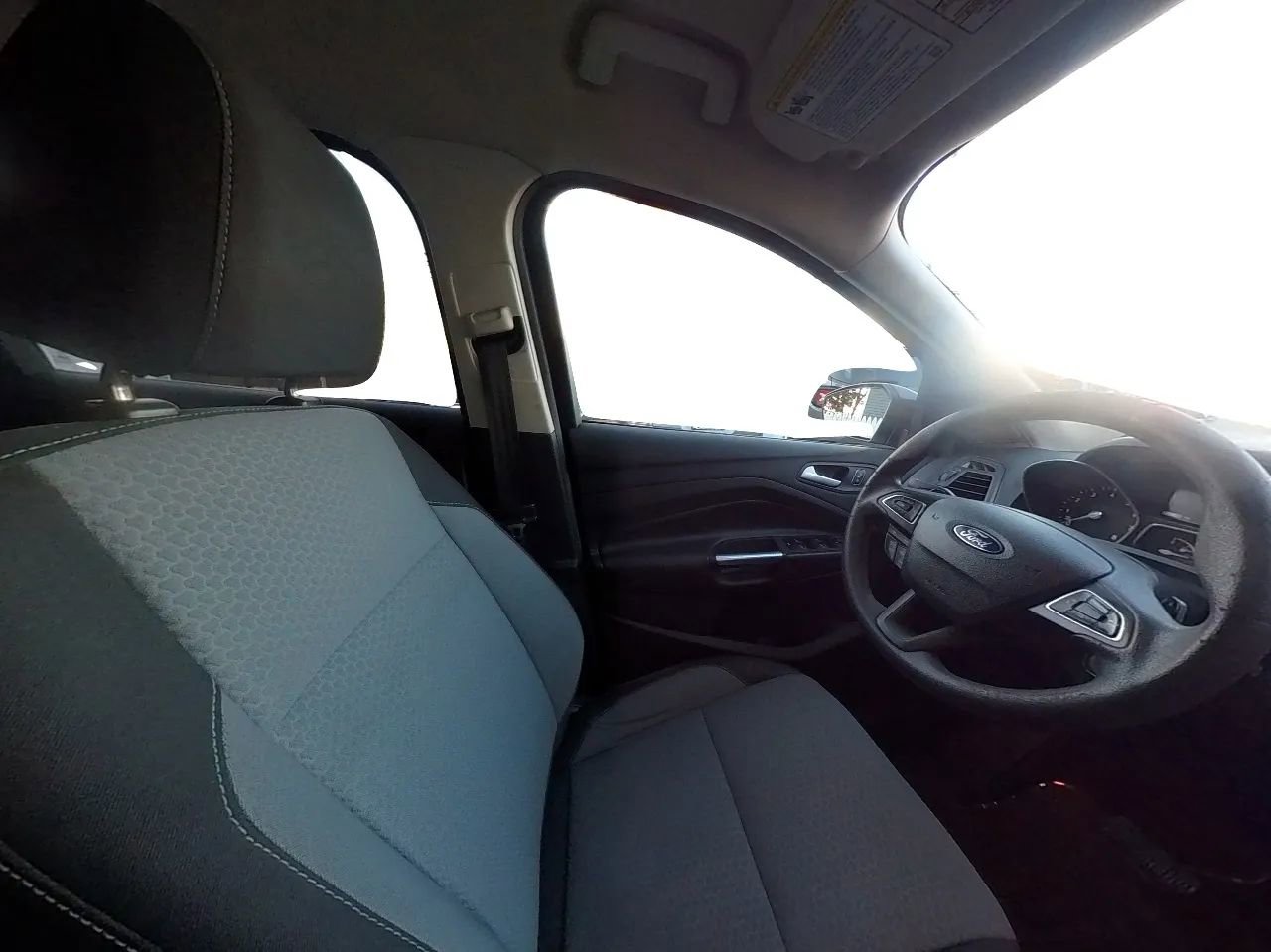 Used 2017 Ford Escape SE w/ Equipment Group 201A image 26