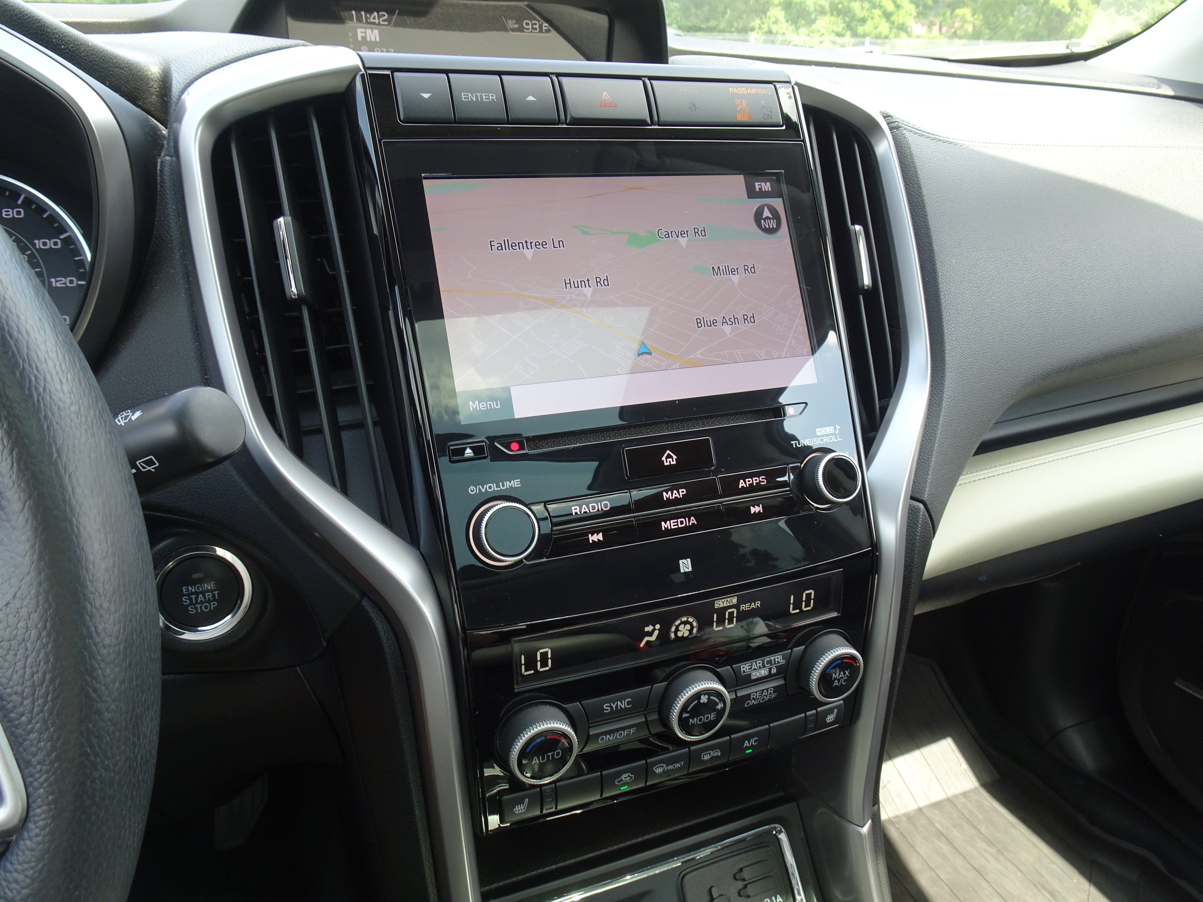 Used 2020 Subaru Ascent Limited w/ Technology Package AWD/4WD image 3